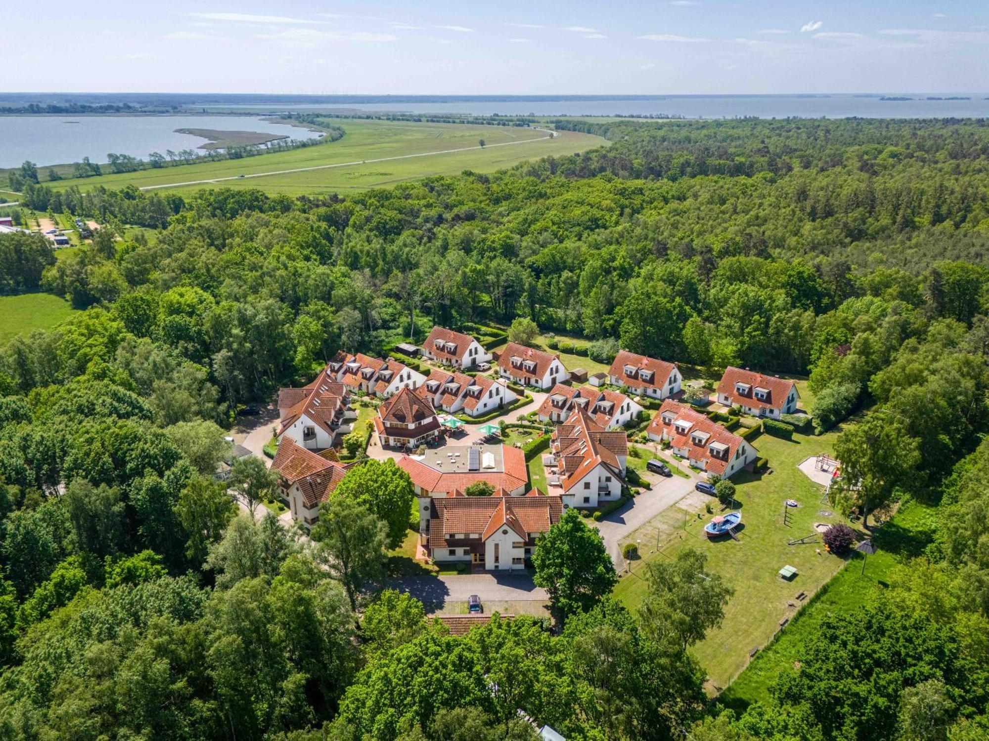 Ferienpark Freesenbruch Wohnung 4 5 - Kranichtanz Zingst Kültér fotó